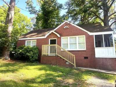 Home For Sale in Jonesboro, Georgia