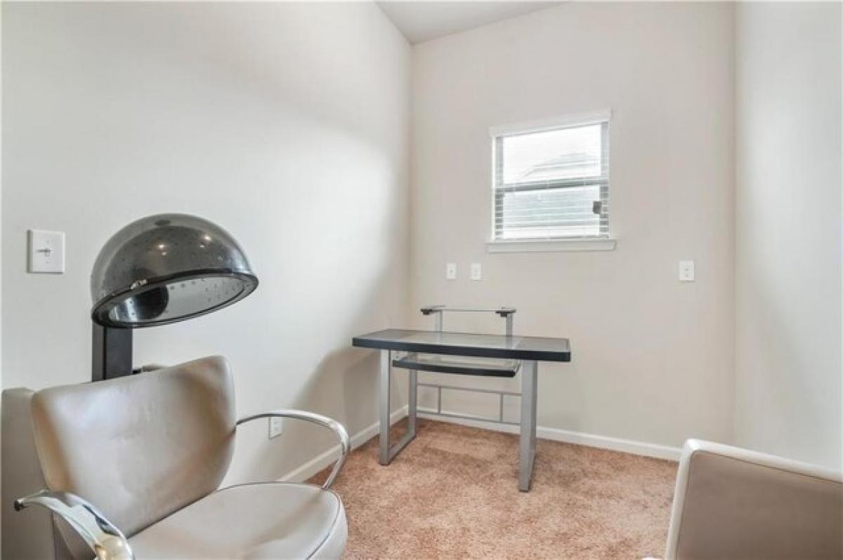 Picture of Home For Sale in McDonough, Georgia, United States