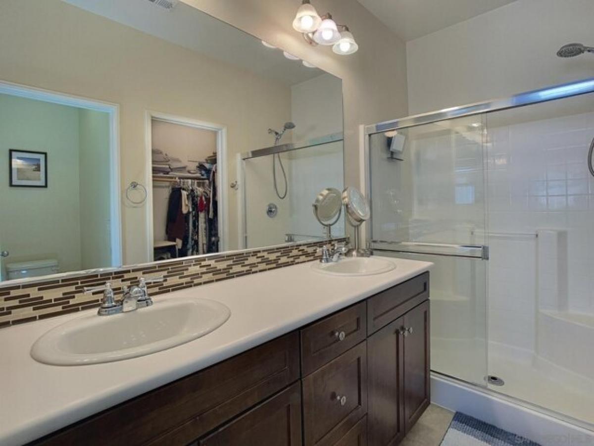 Picture of Home For Sale in San Marcos, California, United States