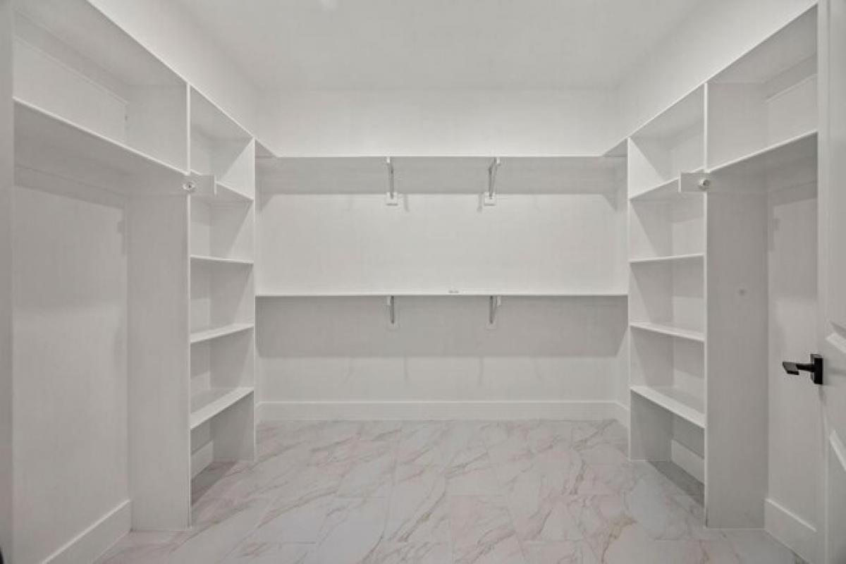 Picture of Home For Sale in Bella Vista, Arkansas, United States