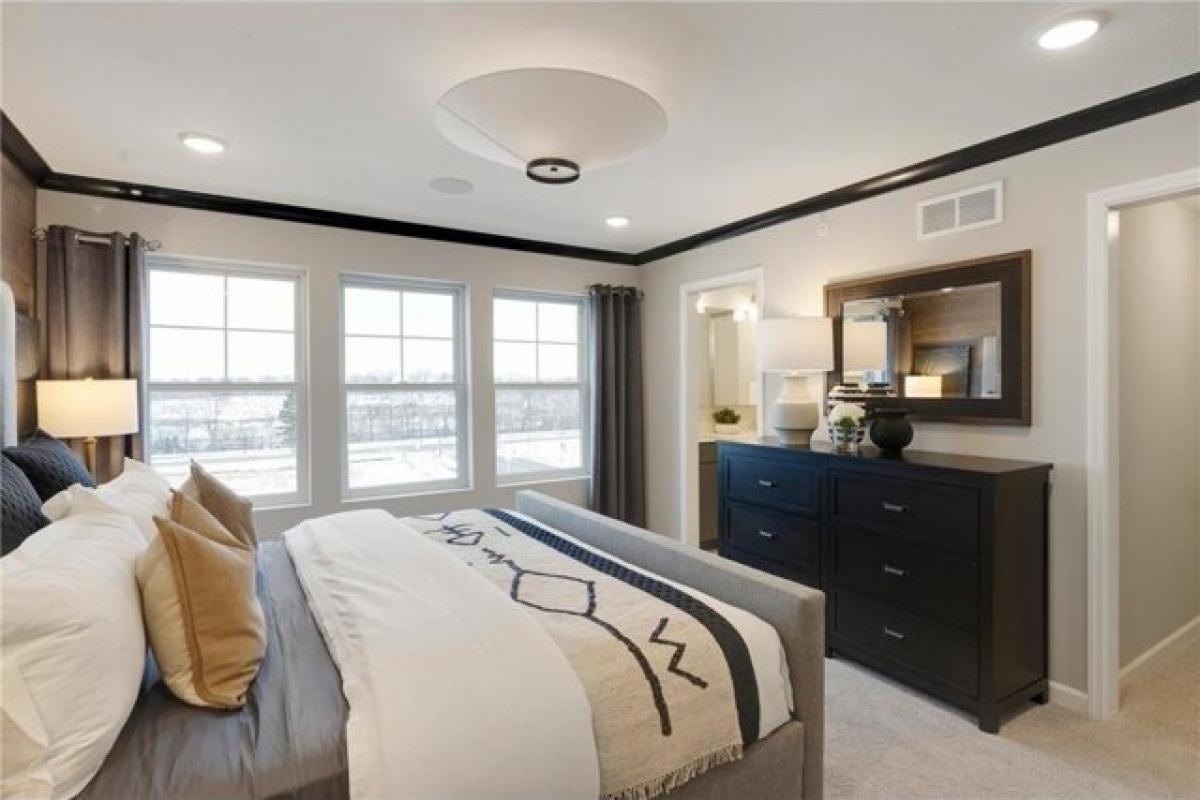 Picture of Home For Sale in Saint Paul, Minnesota, United States