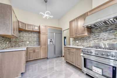 Home For Sale in Orland Park, Illinois