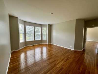 Home For Sale in Orland Park, Illinois