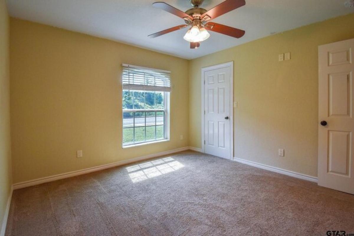 Picture of Home For Sale in Tyler, Texas, United States