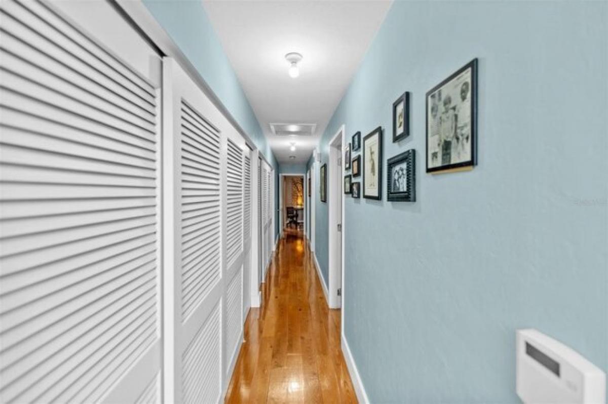 Picture of Home For Sale in Gainesville, Florida, United States