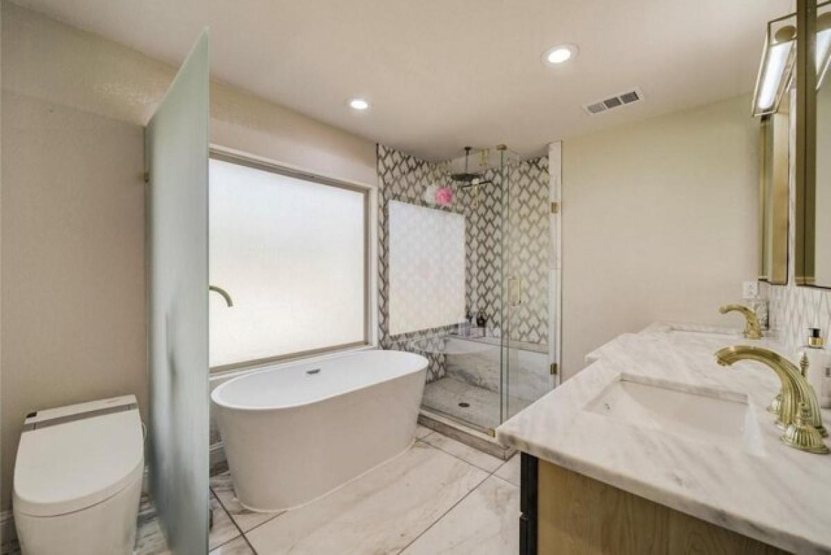 Picture of Home For Sale in Denton, Texas, United States