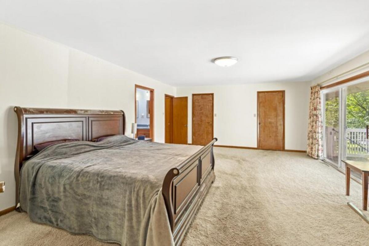 Picture of Home For Sale in Valparaiso, Indiana, United States