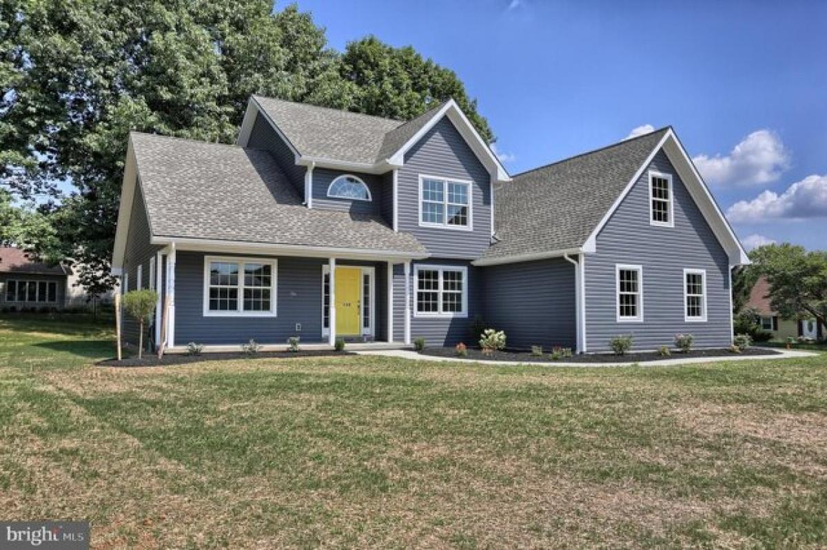 Picture of Home For Sale in Lebanon, Pennsylvania, United States