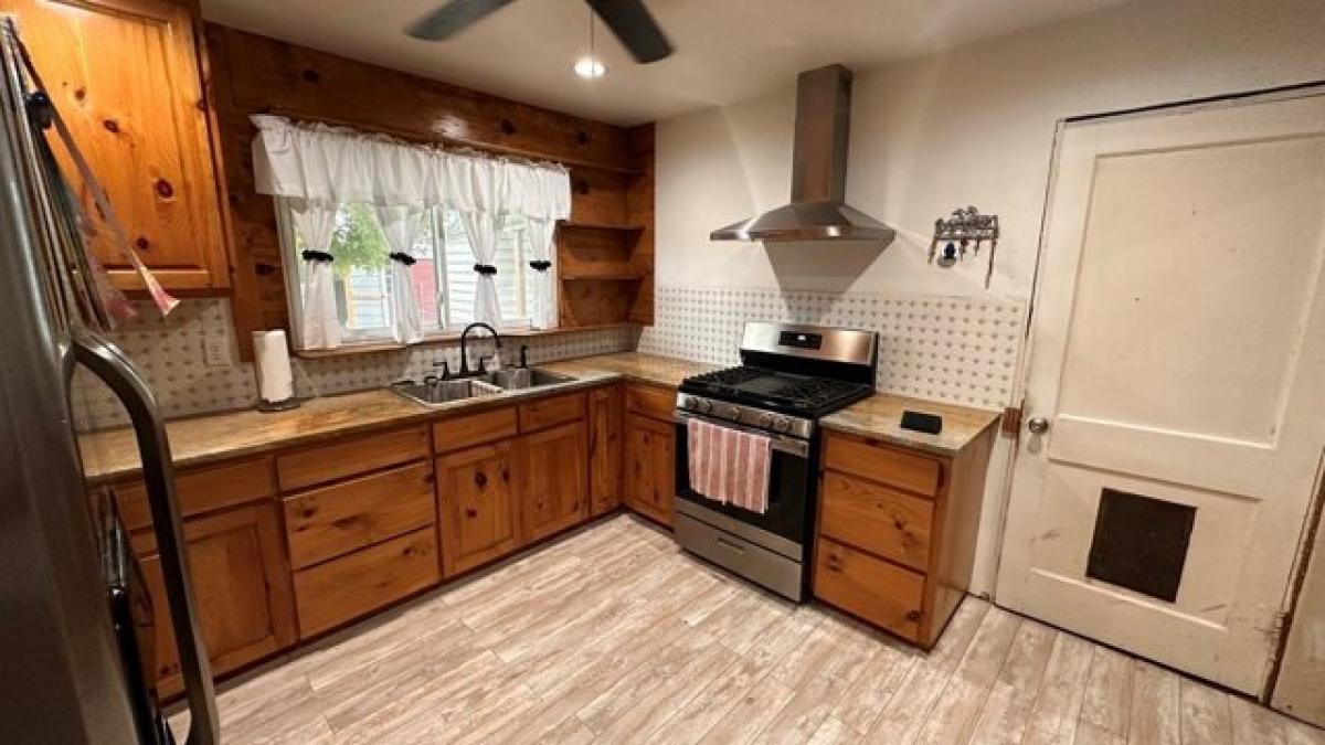 Picture of Home For Sale in San Angelo, Texas, United States