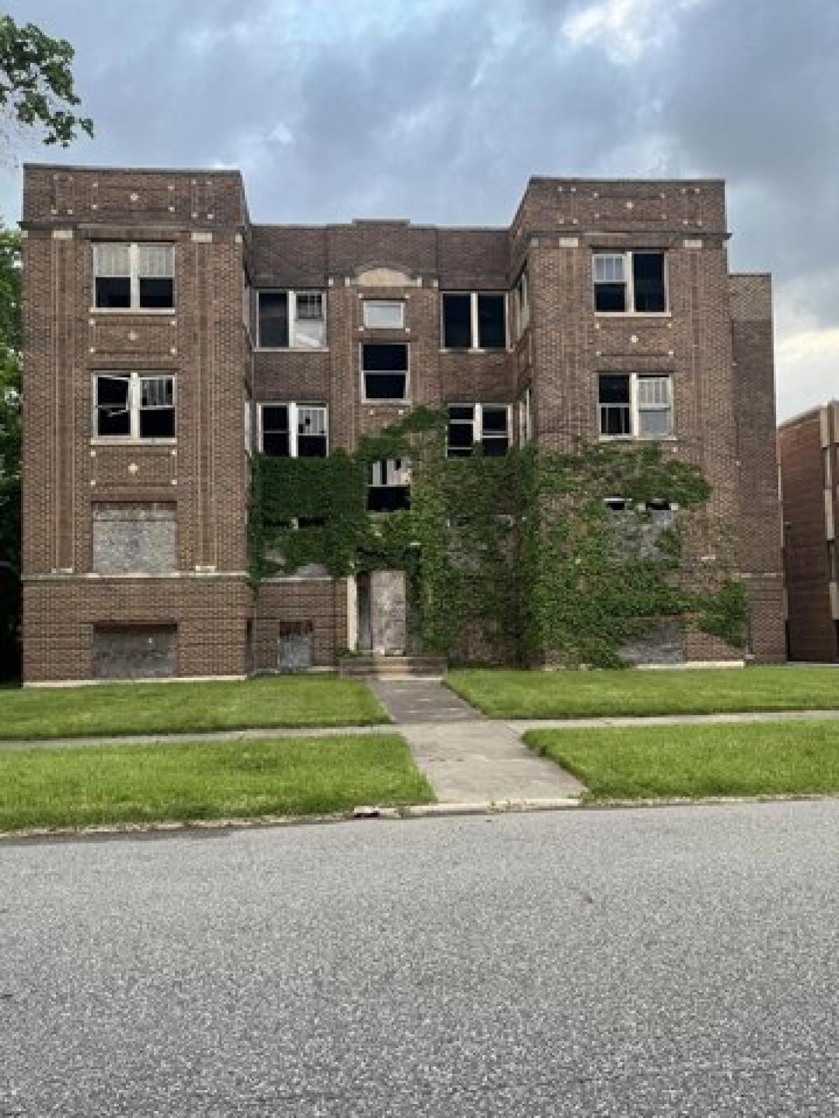 Picture of Home For Sale in Gary, Indiana, United States