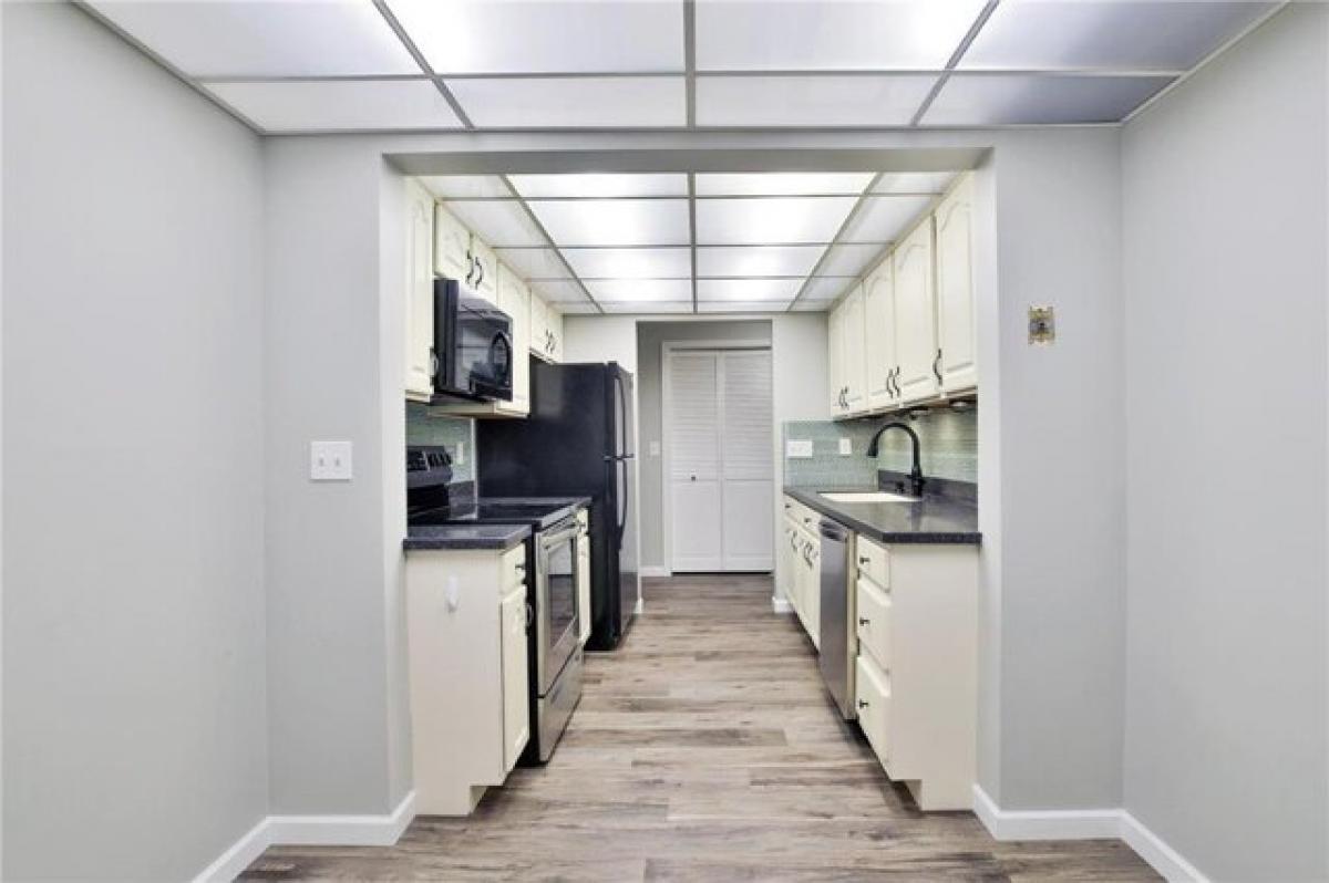 Picture of Home For Sale in Bloomington, Minnesota, United States