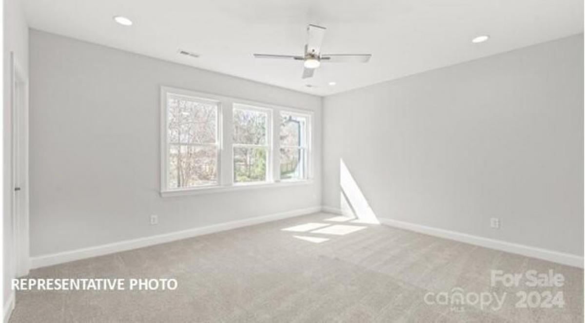 Picture of Home For Sale in Cornelius, North Carolina, United States