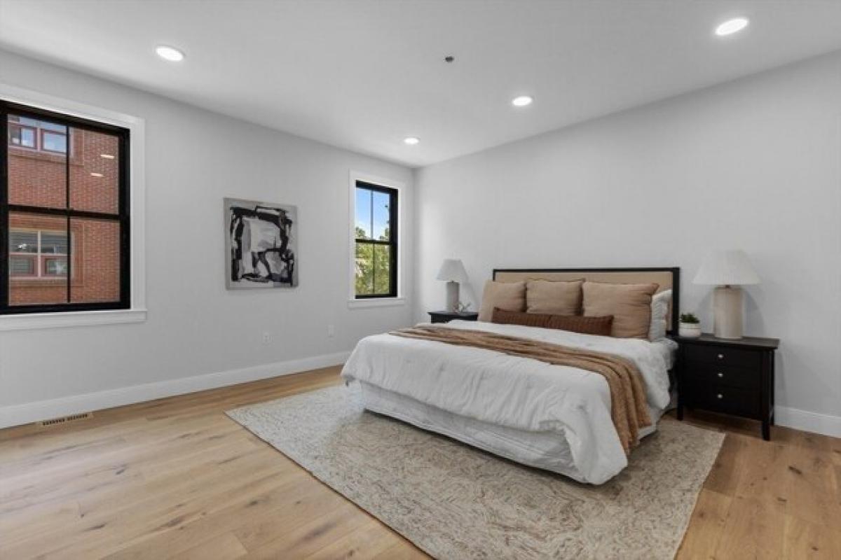 Picture of Home For Sale in Cambridge, Massachusetts, United States