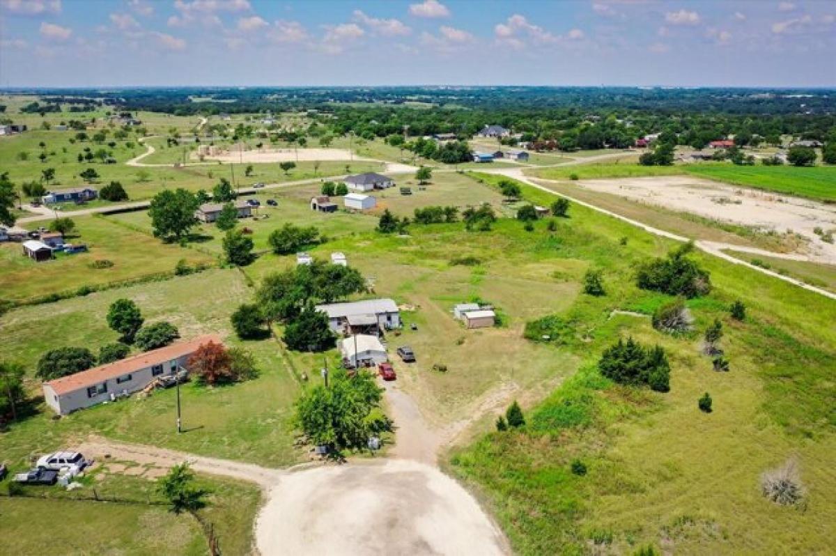 Picture of Home For Sale in Alvarado, Texas, United States