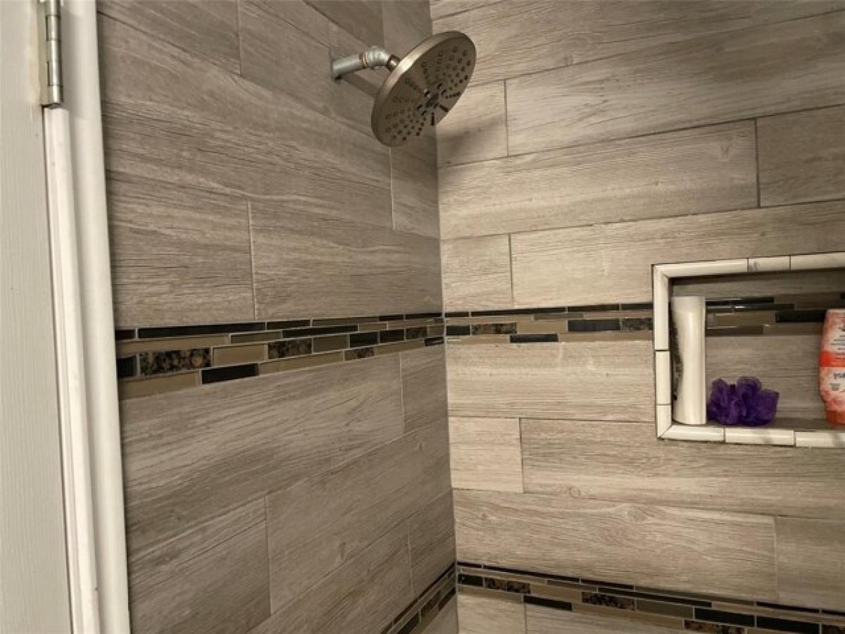 Picture of Home For Sale in Baytown, Texas, United States