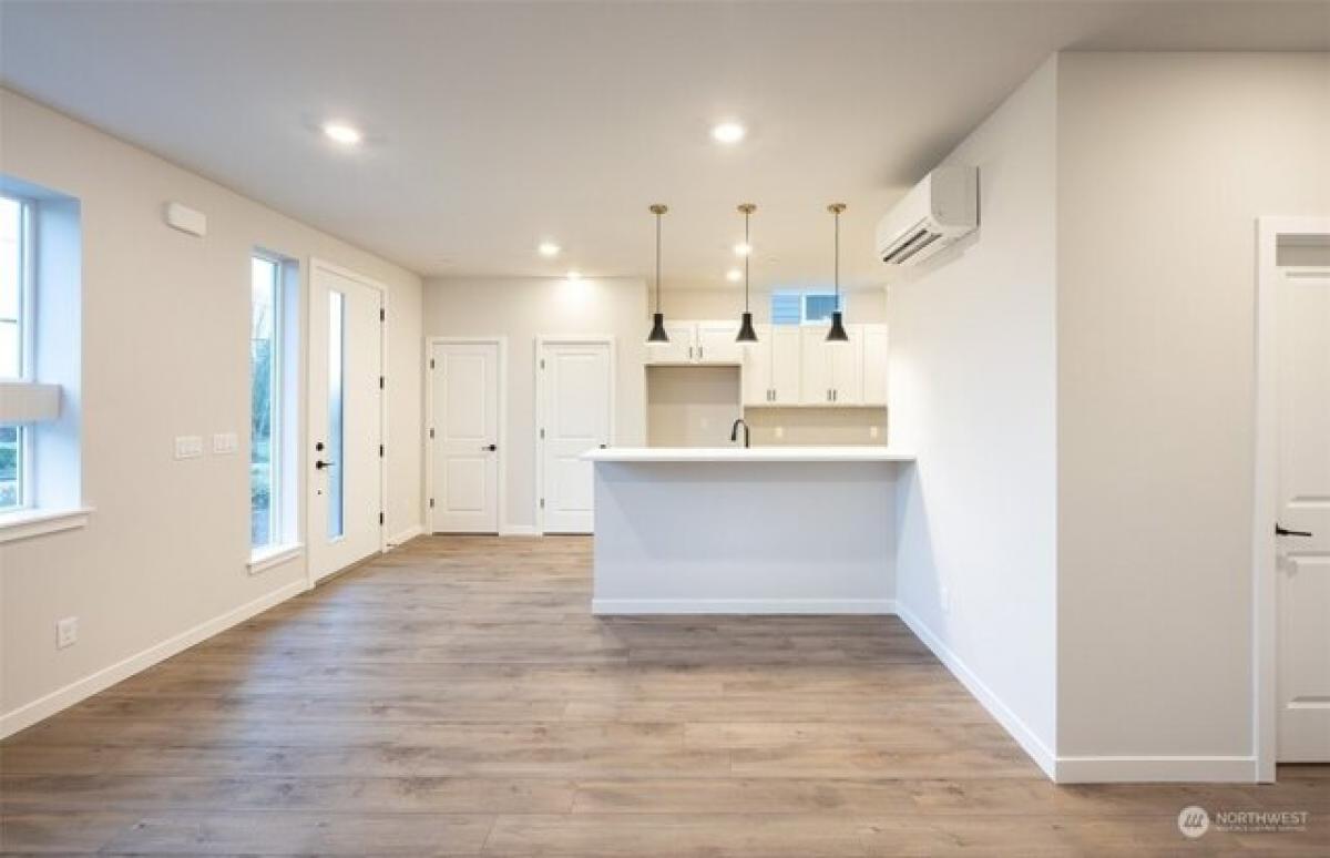 Picture of Home For Sale in Marysville, Washington, United States