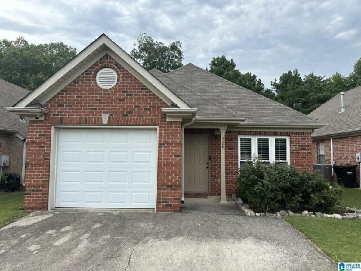 Picture of Home For Sale in Fultondale, Alabama, United States