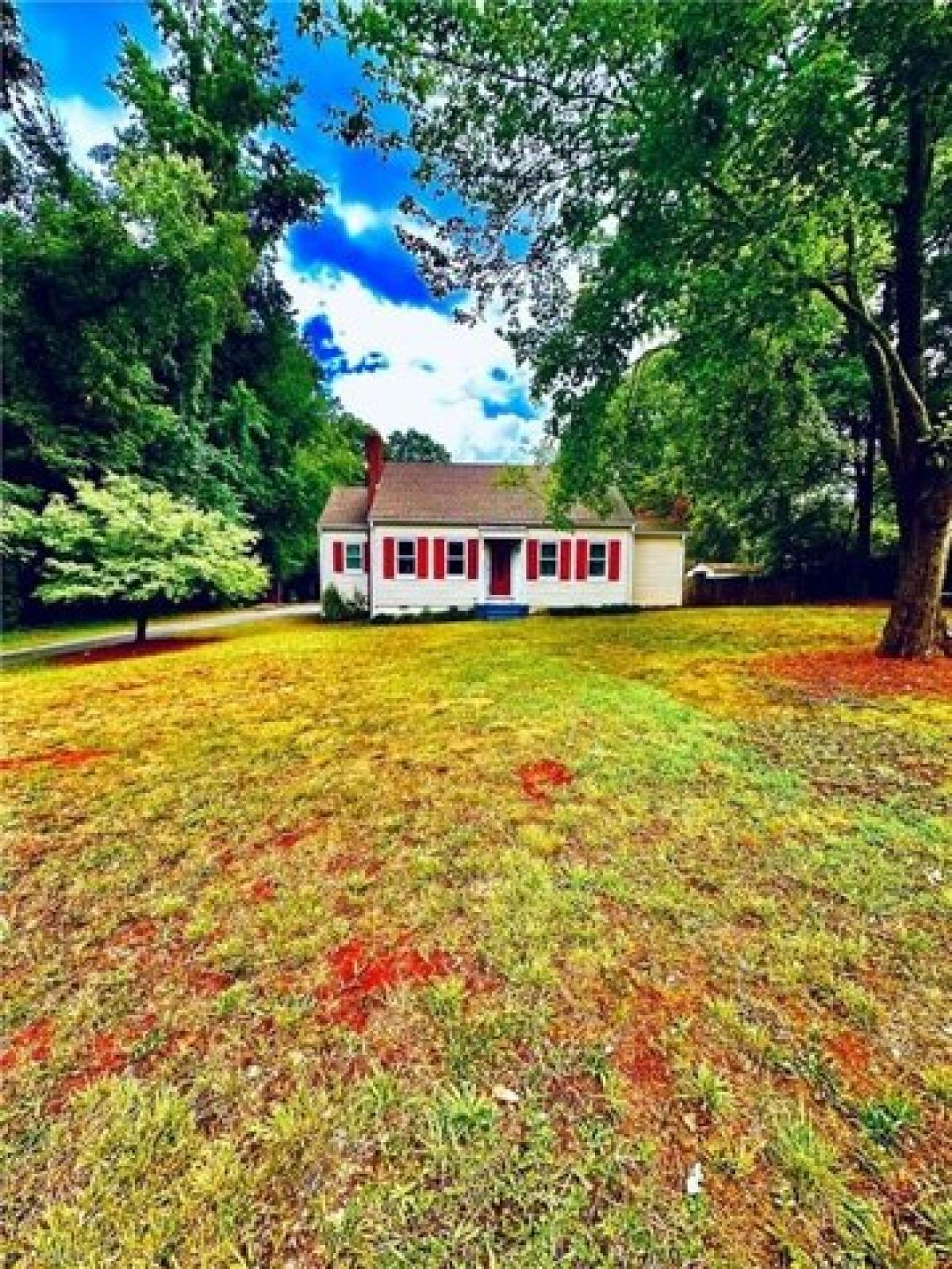 Picture of Home For Sale in Lexington, North Carolina, United States