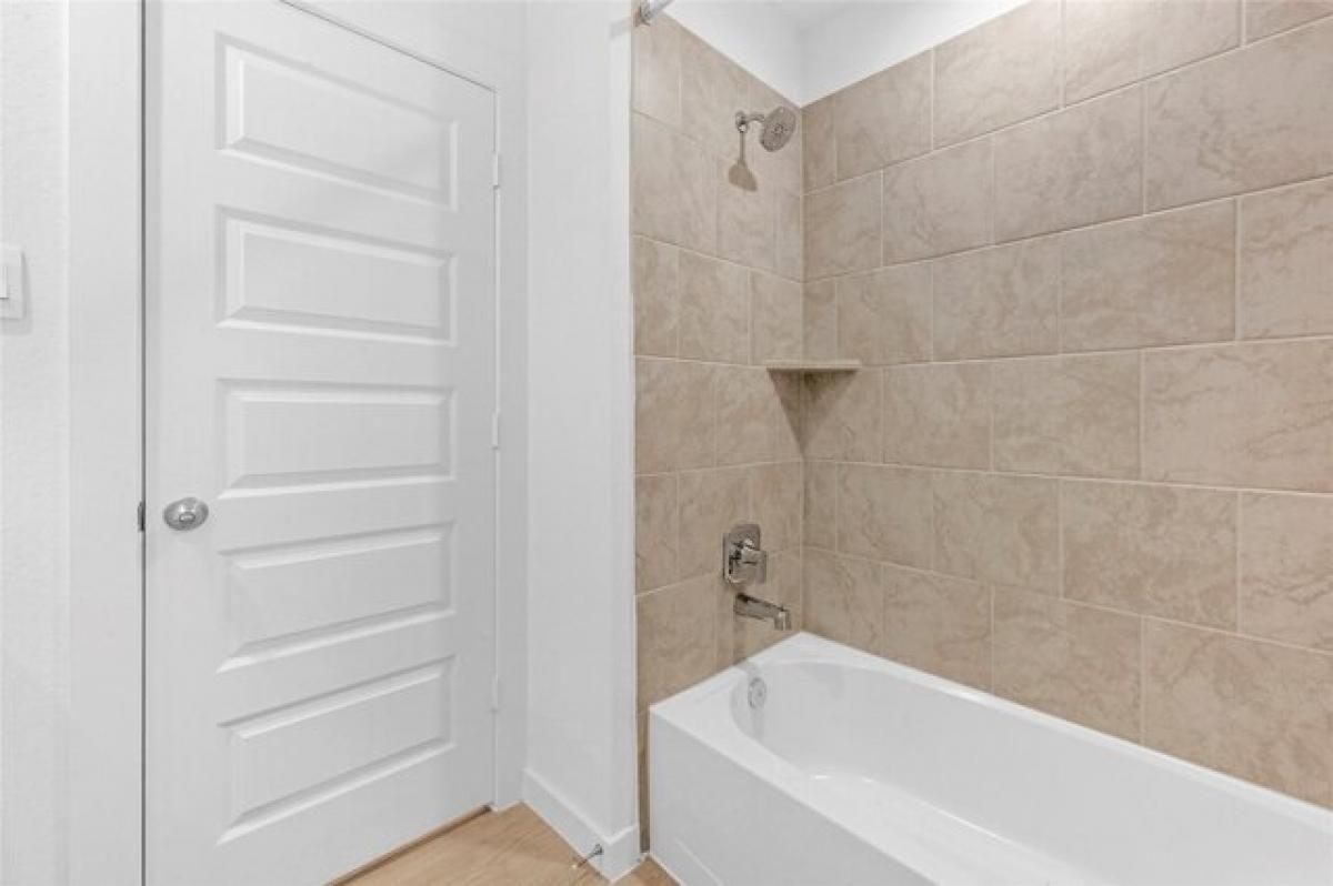 Picture of Home For Sale in Rosenberg, Texas, United States