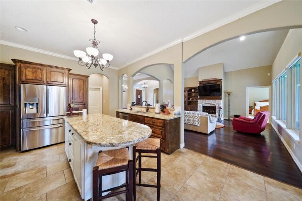 Picture of Home For Sale in Montgomery, Texas, United States