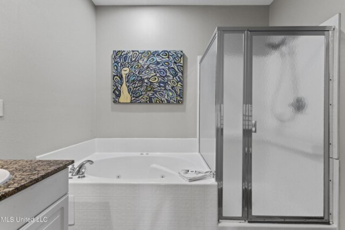 Picture of Home For Sale in Gulfport, Mississippi, United States