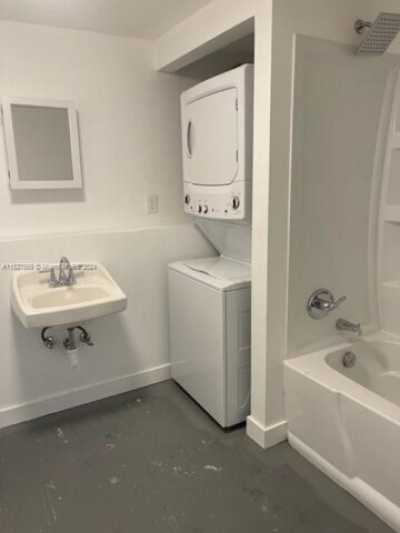 Apartment For Rent in Miami Beach, Florida