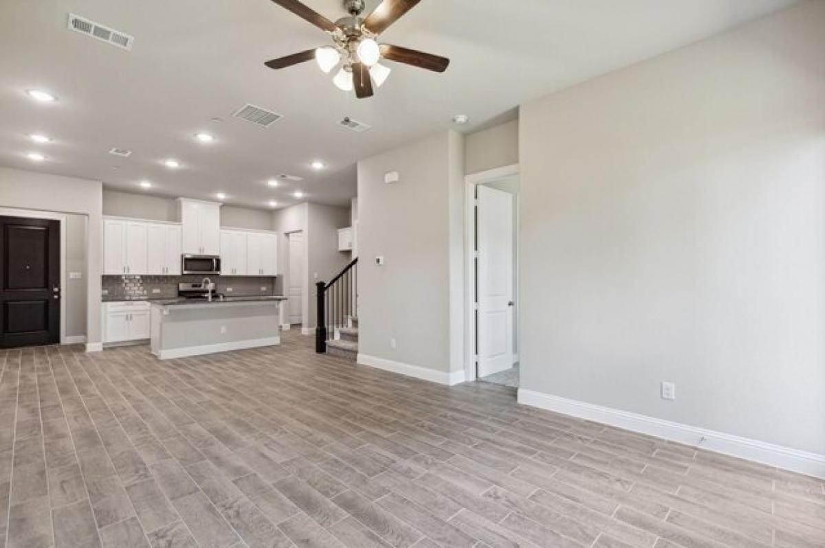 Picture of Home For Sale in Plano, Texas, United States