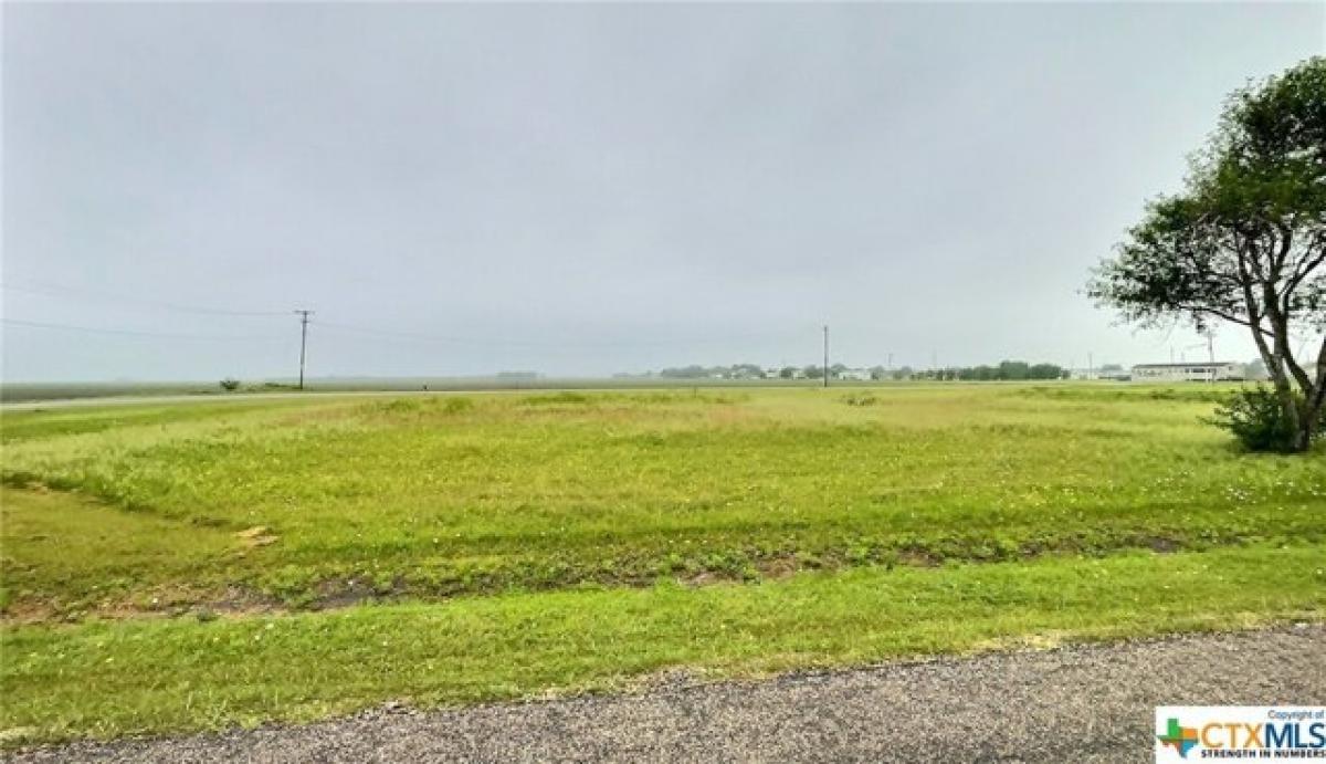 Picture of Residential Land For Sale in Victoria, Texas, United States
