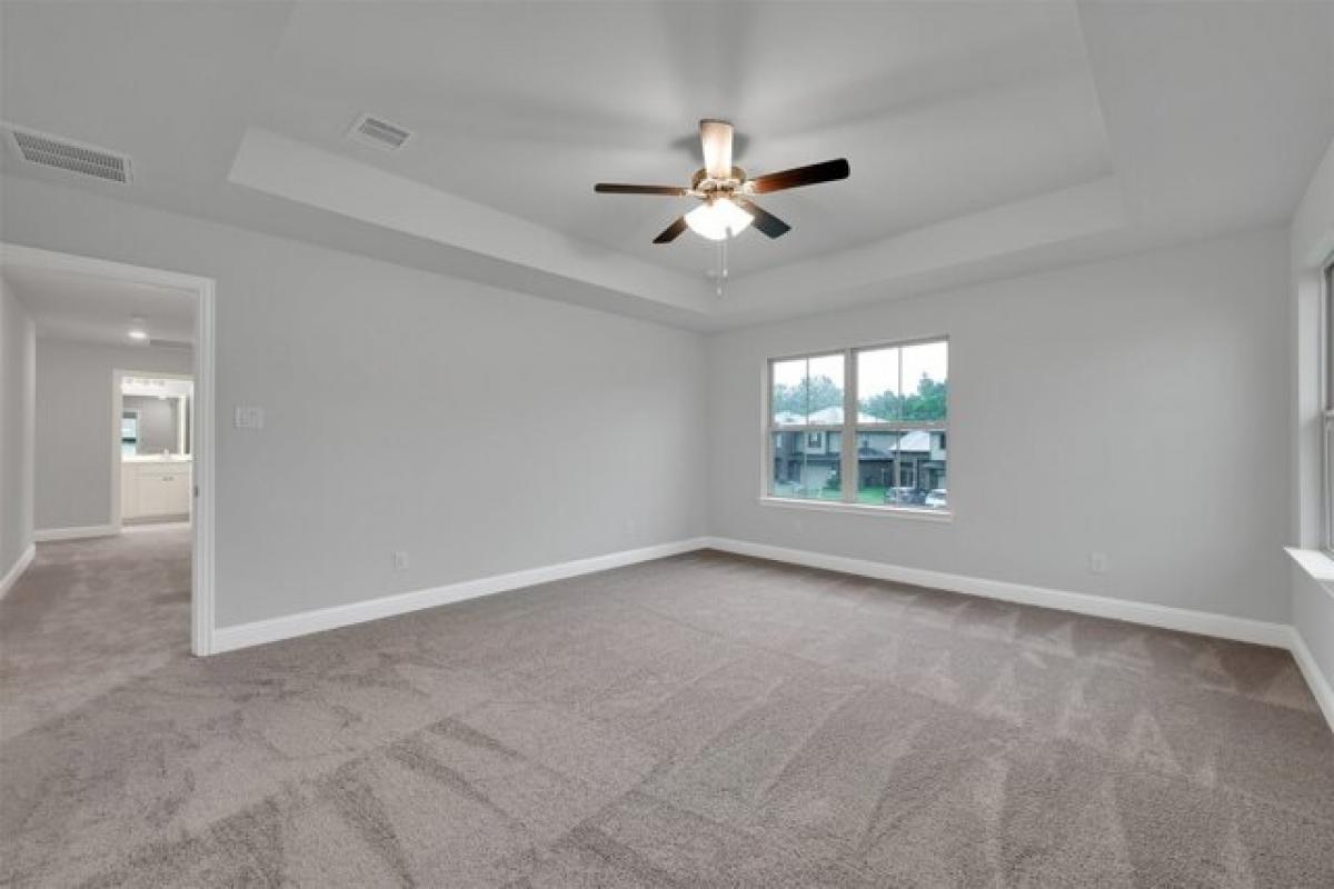 Picture of Home For Sale in Montgomery, Texas, United States