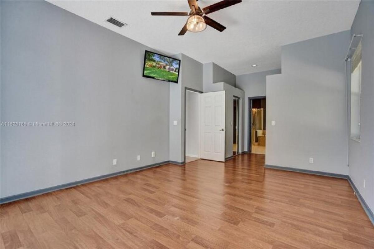 Picture of Home For Sale in Lake Worth, Florida, United States