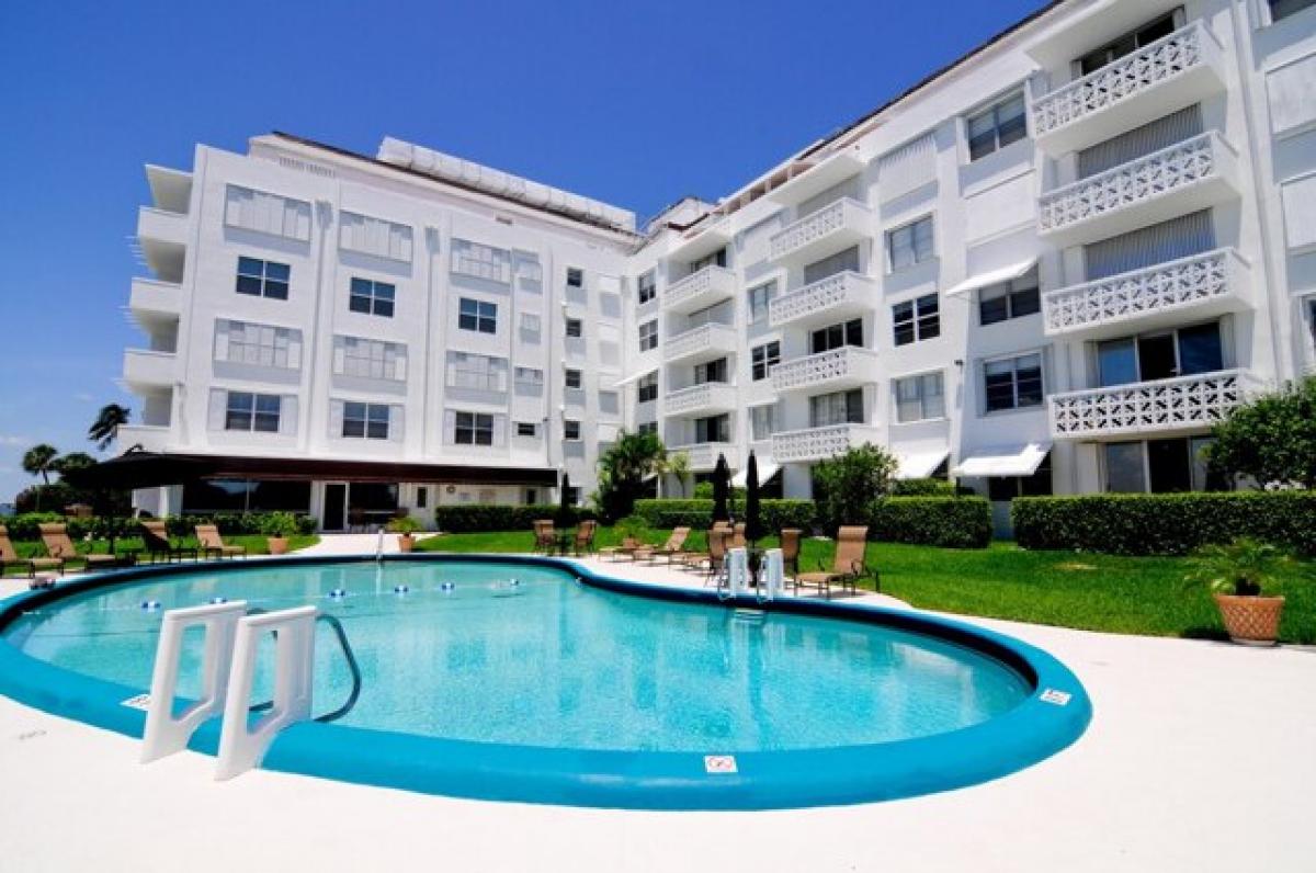 Picture of Home For Sale in Palm Beach, Florida, United States