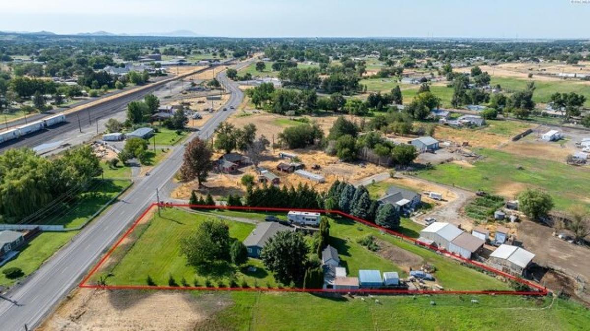 Picture of Home For Sale in Kennewick, Washington, United States