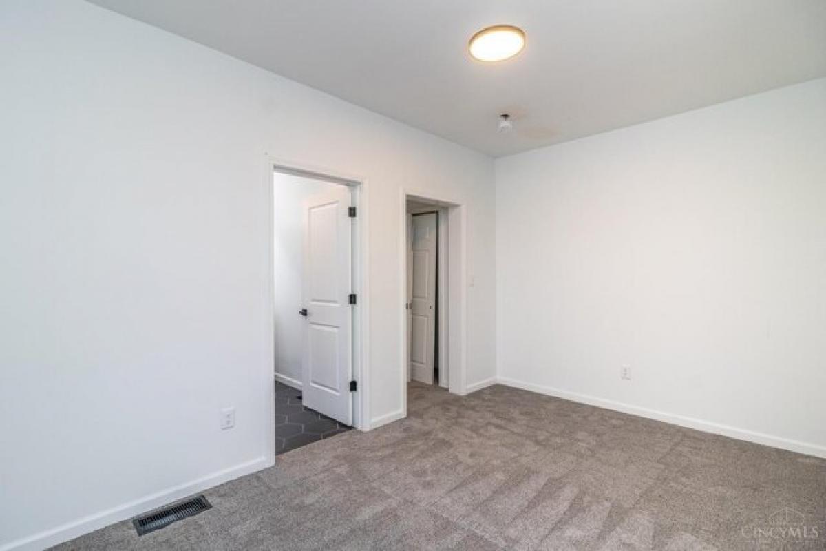 Picture of Home For Sale in Cincinnati, Ohio, United States