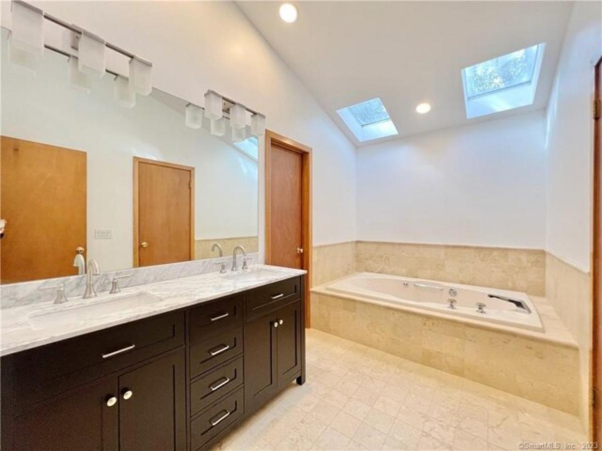 Picture of Home For Rent in Stamford, Connecticut, United States