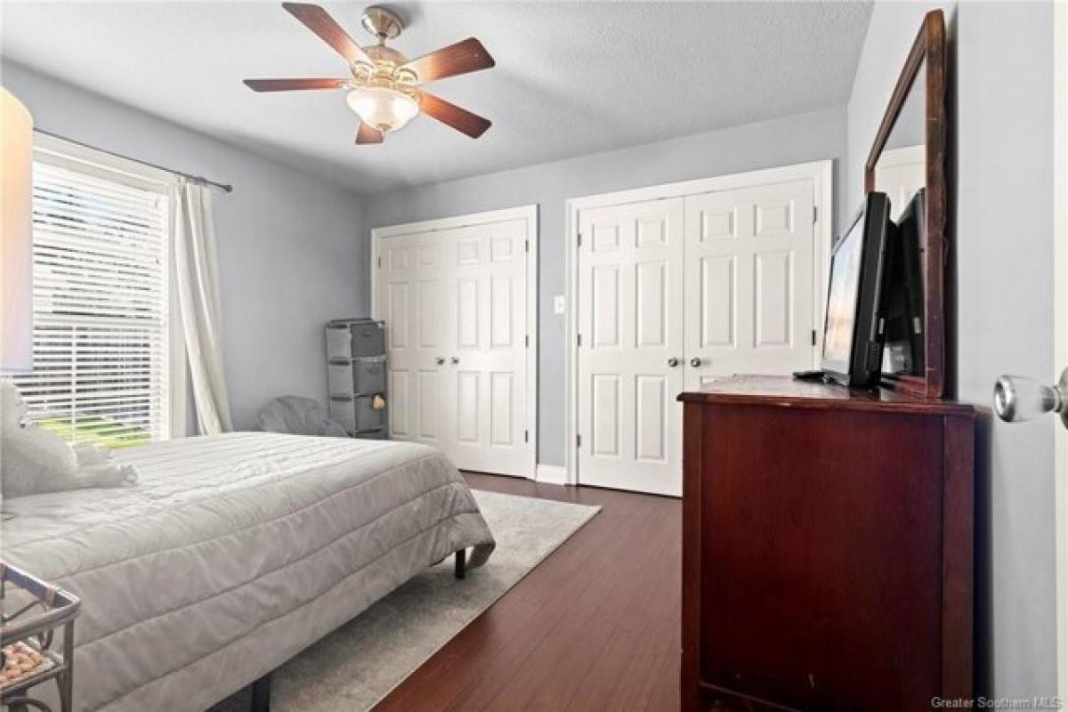 Picture of Home For Sale in Lake Charles, Louisiana, United States