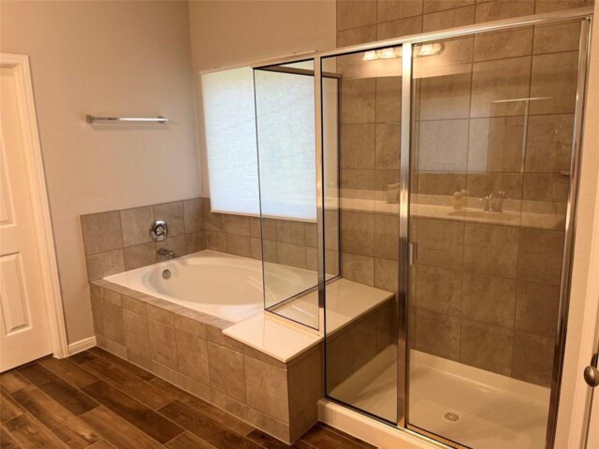 Picture of Home For Sale in Baytown, Texas, United States