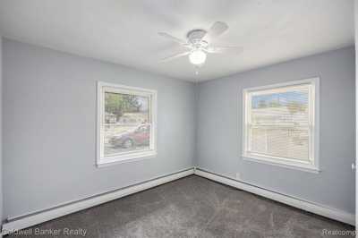 Home For Sale in Roseville, Michigan