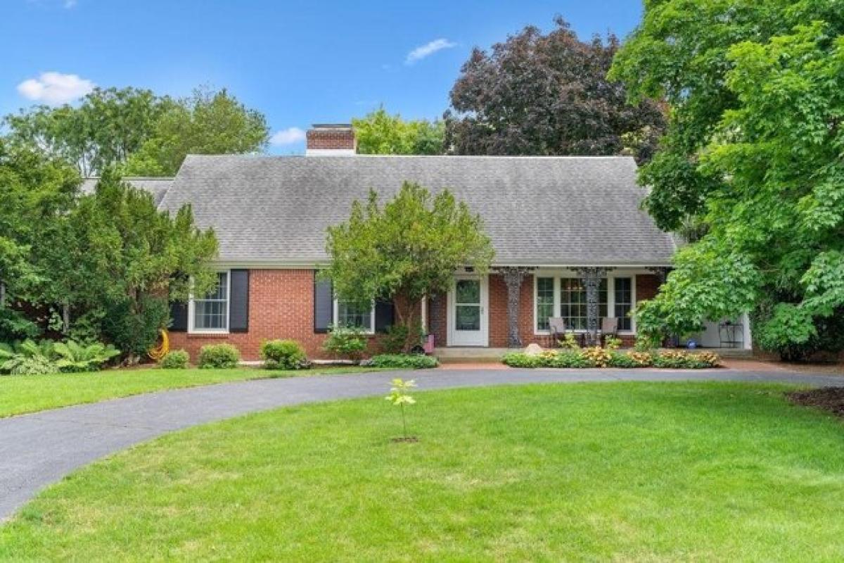 Picture of Home For Sale in Rockford, Illinois, United States