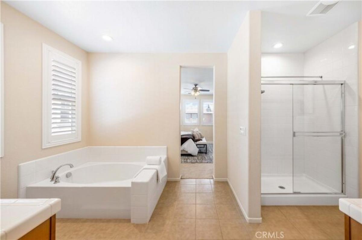 Picture of Home For Sale in Irvine, California, United States