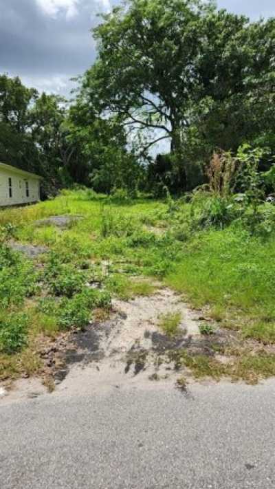 Residential Land For Sale in Kissimmee, Florida