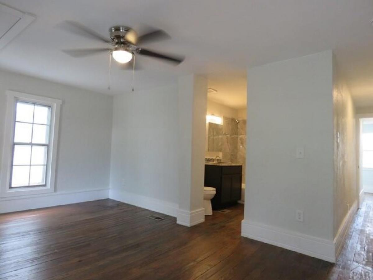 Picture of Home For Sale in Pueblo, Colorado, United States