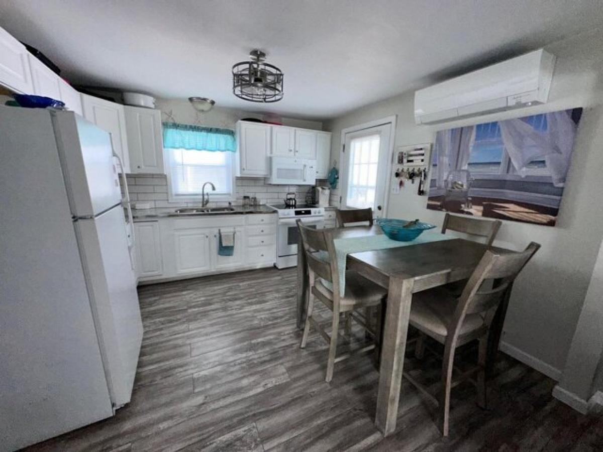 Picture of Home For Sale in Hampton, New Hampshire, United States