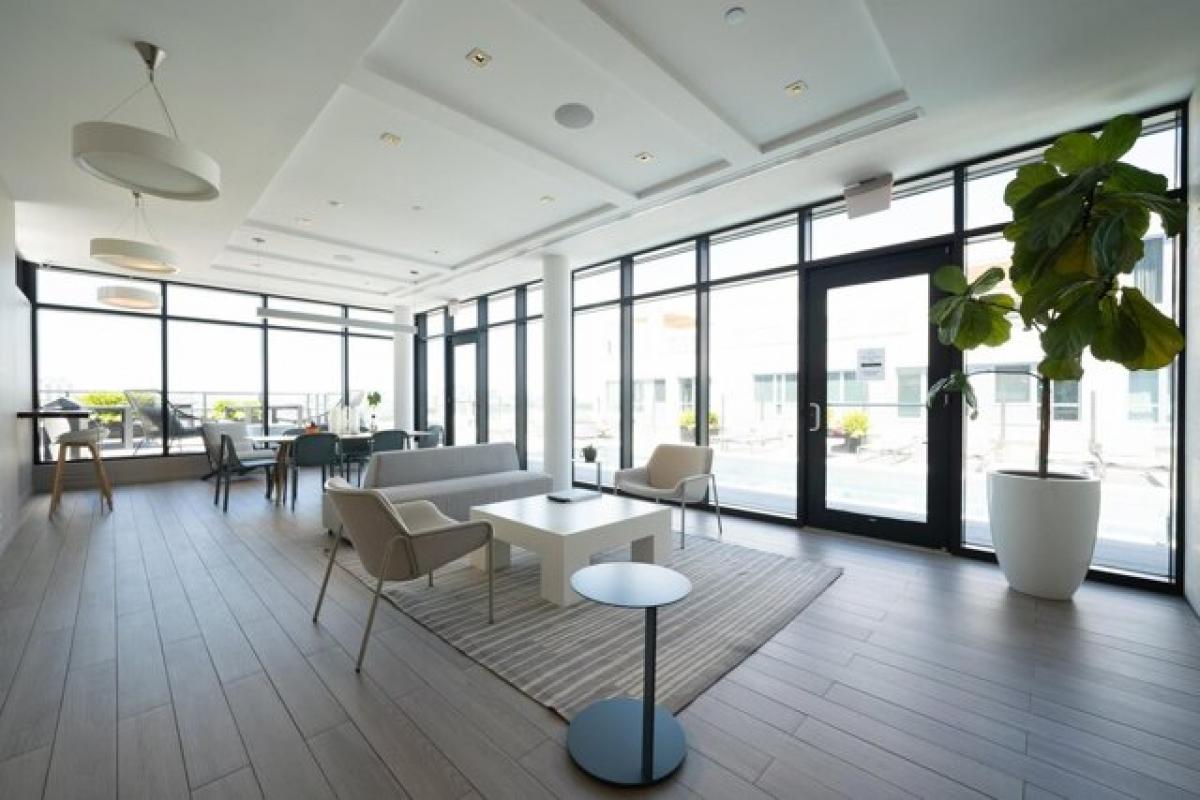 Picture of Home For Sale in Jersey City, New Jersey, United States