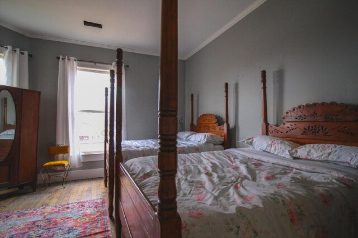 Picture of Home For Sale in Myrtle, Mississippi, United States