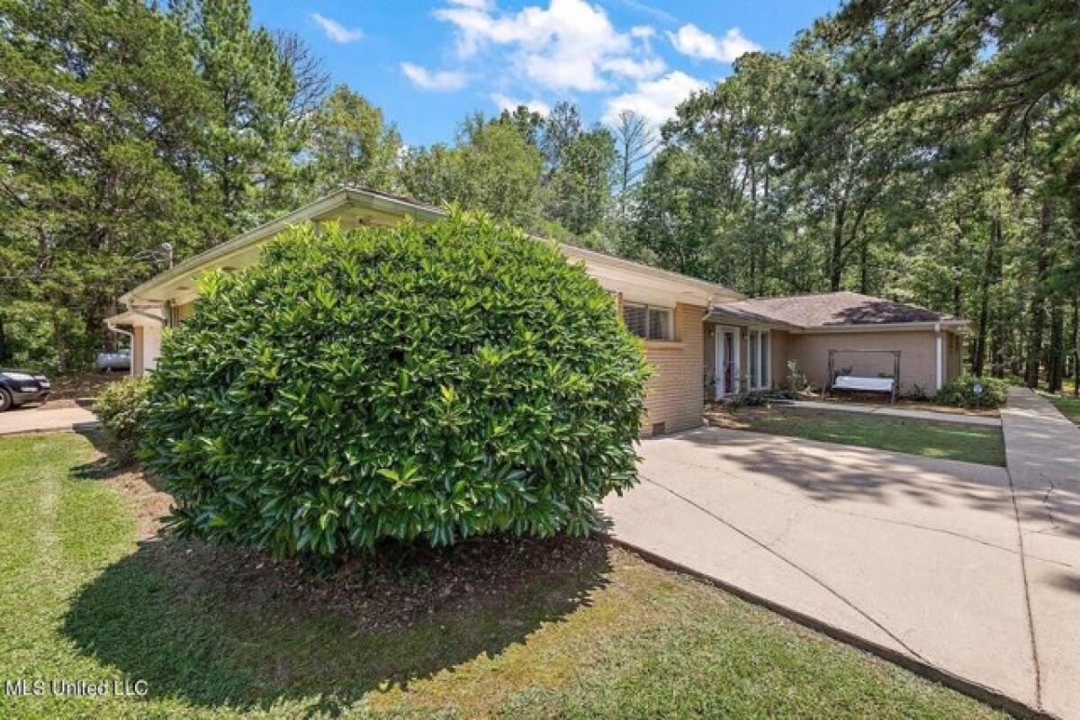 Picture of Home For Sale in Clinton, Mississippi, United States