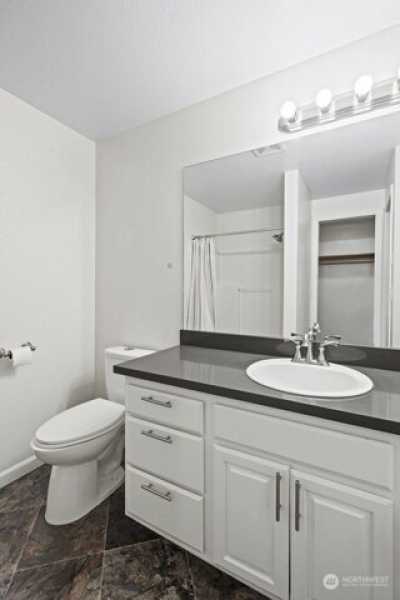 Home For Sale in Spanaway, Washington