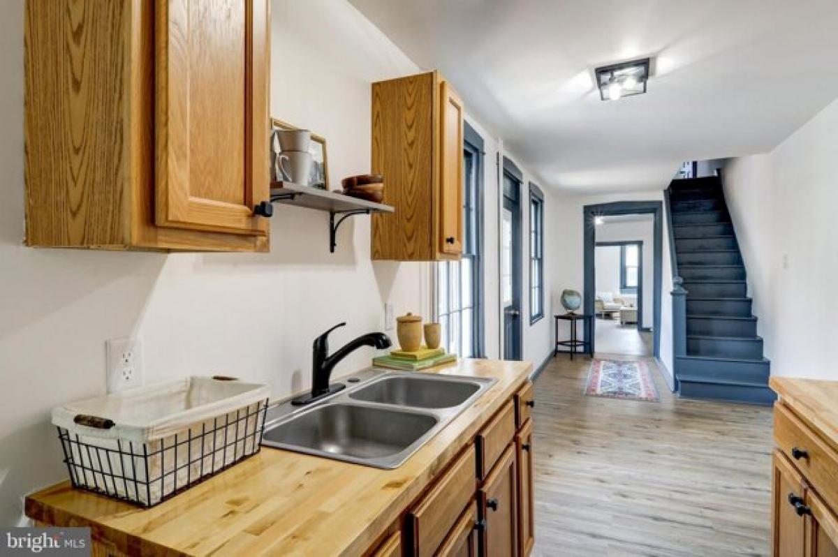 Picture of Home For Sale in Lancaster, Pennsylvania, United States