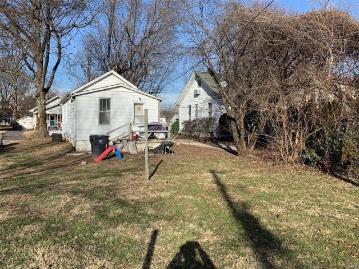 Picture of Home For Sale in Belleville, Illinois, United States