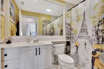 Home For Sale in Wellington, Florida