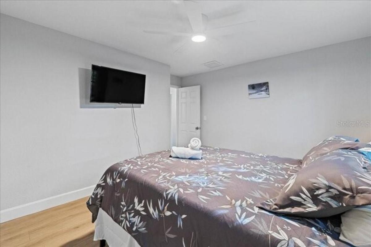 Picture of Home For Sale in Palm Harbor, Florida, United States